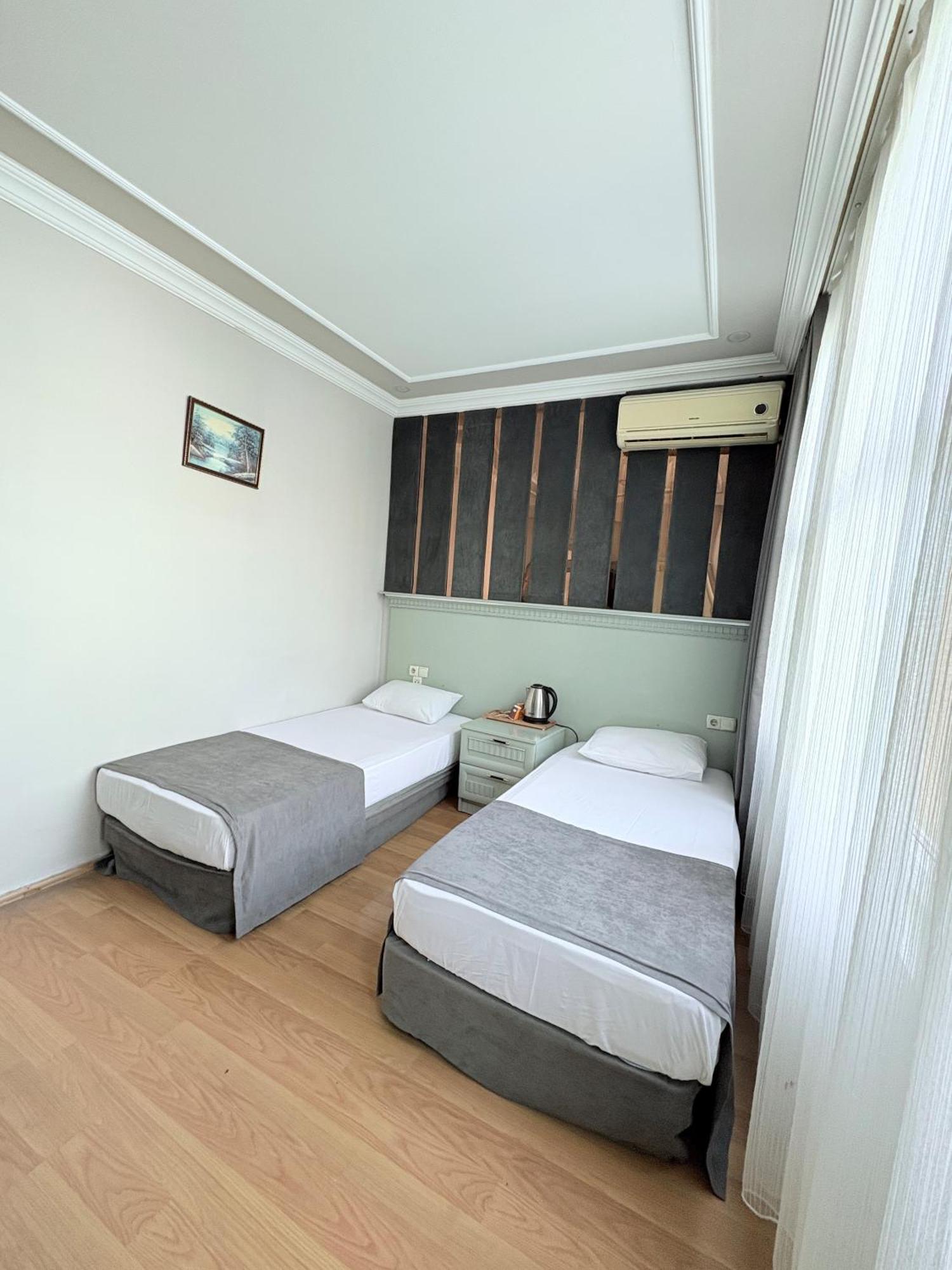 Grand Hurriyet Hotel Istanbul Exterior photo