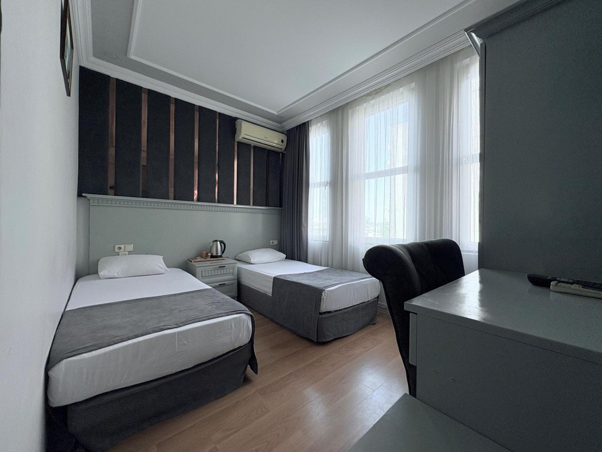 Grand Hurriyet Hotel Istanbul Exterior photo