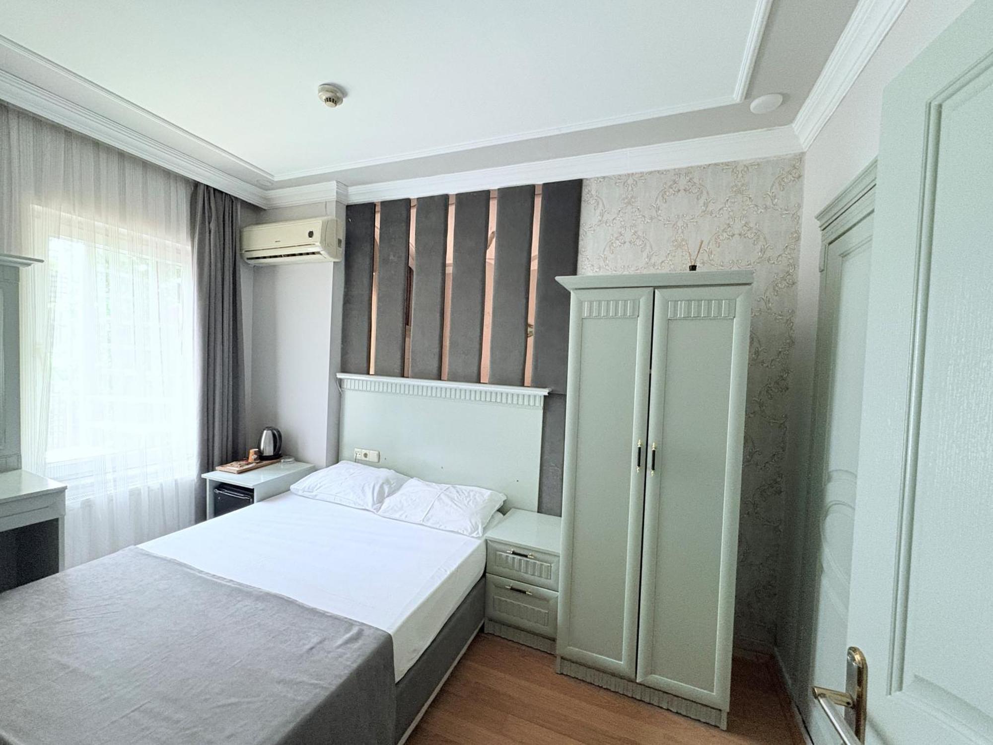 Grand Hurriyet Hotel Istanbul Exterior photo