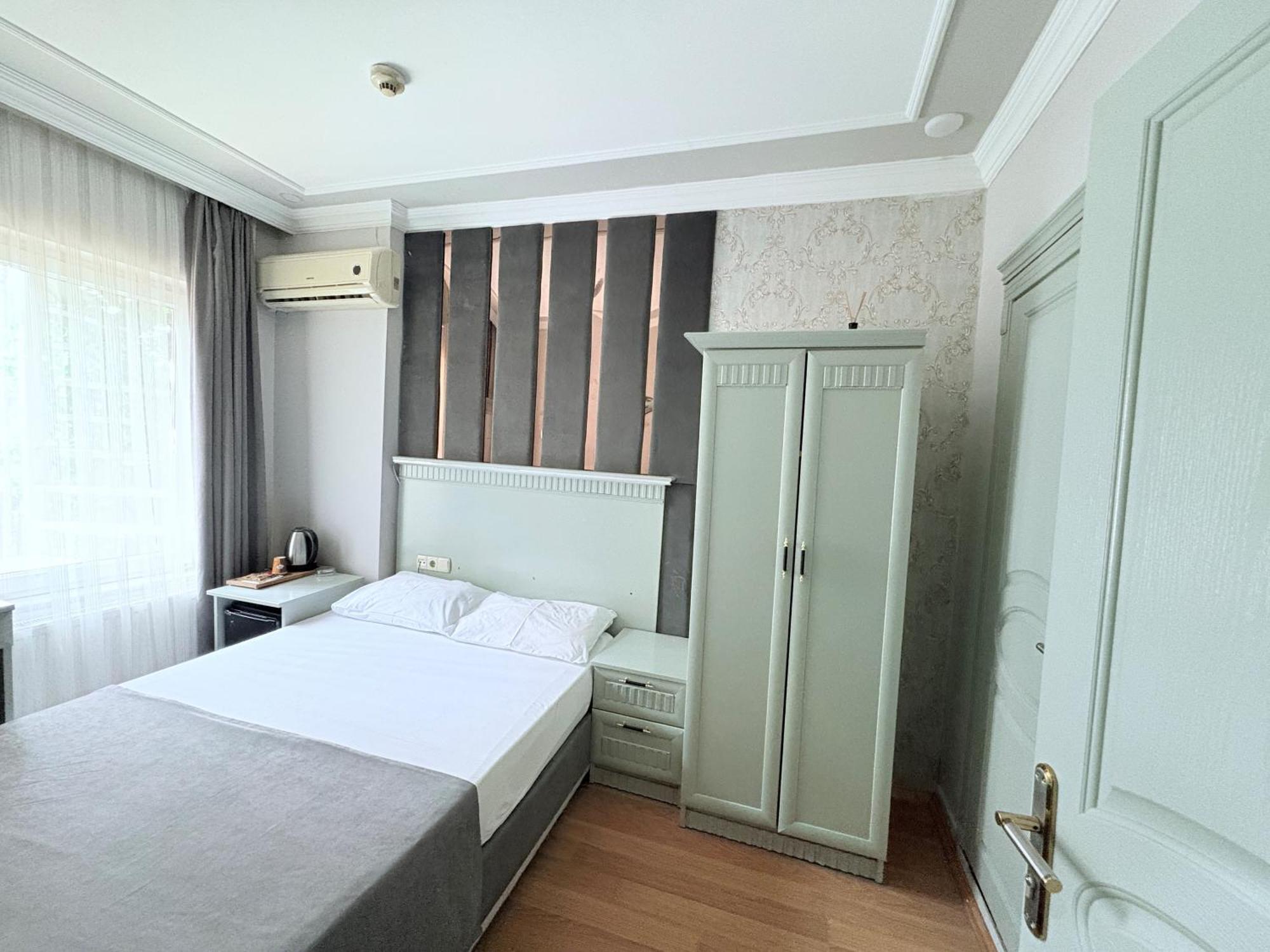Grand Hurriyet Hotel Istanbul Exterior photo